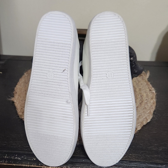 Universal Thread- Women's(11) Shoes NWT - Picture 6 of 10